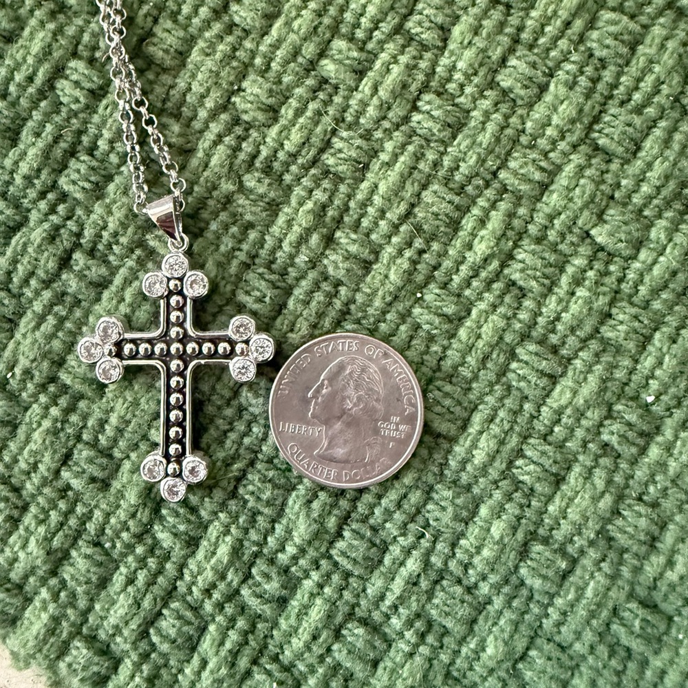 Montana Silversmiths Silver Cross Necklace
